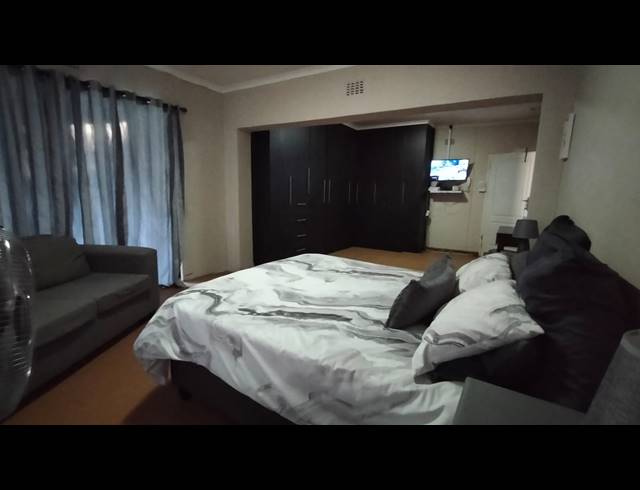 4 BEDROOM HOUSE FOR SALE IN PROTEA PARK